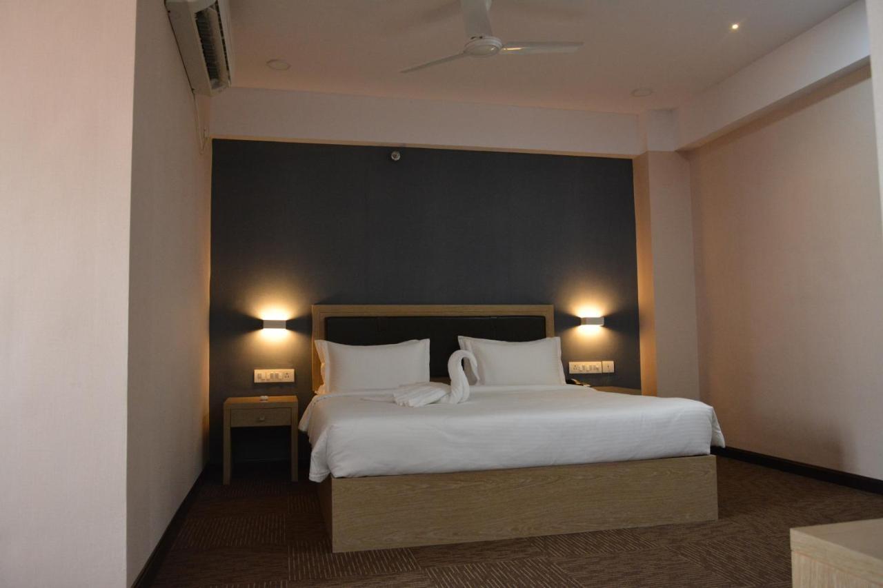 Treehouse Morina Hotel Vithalpur Exterior photo